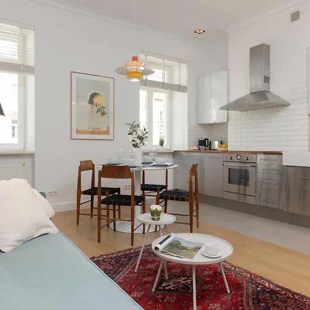 Koszykowa 2-bedroom For 4 Guests In The Center Of By Renters 公寓 华沙